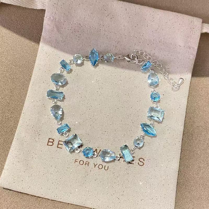 Golden Super Flash Zircon Female Good-looking Party Light Luxury Minority Bracelets