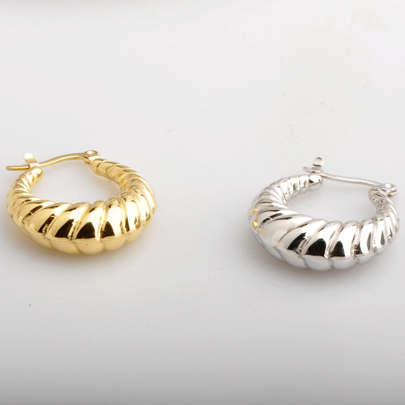 Women's Hollow Stainless Steel Golden Crescent-shaped Simple Ear Earrings