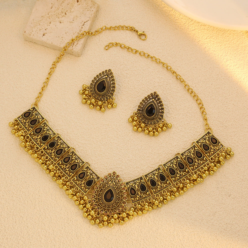Women's Suite Retro Court French Pearl Water Jewelry Set