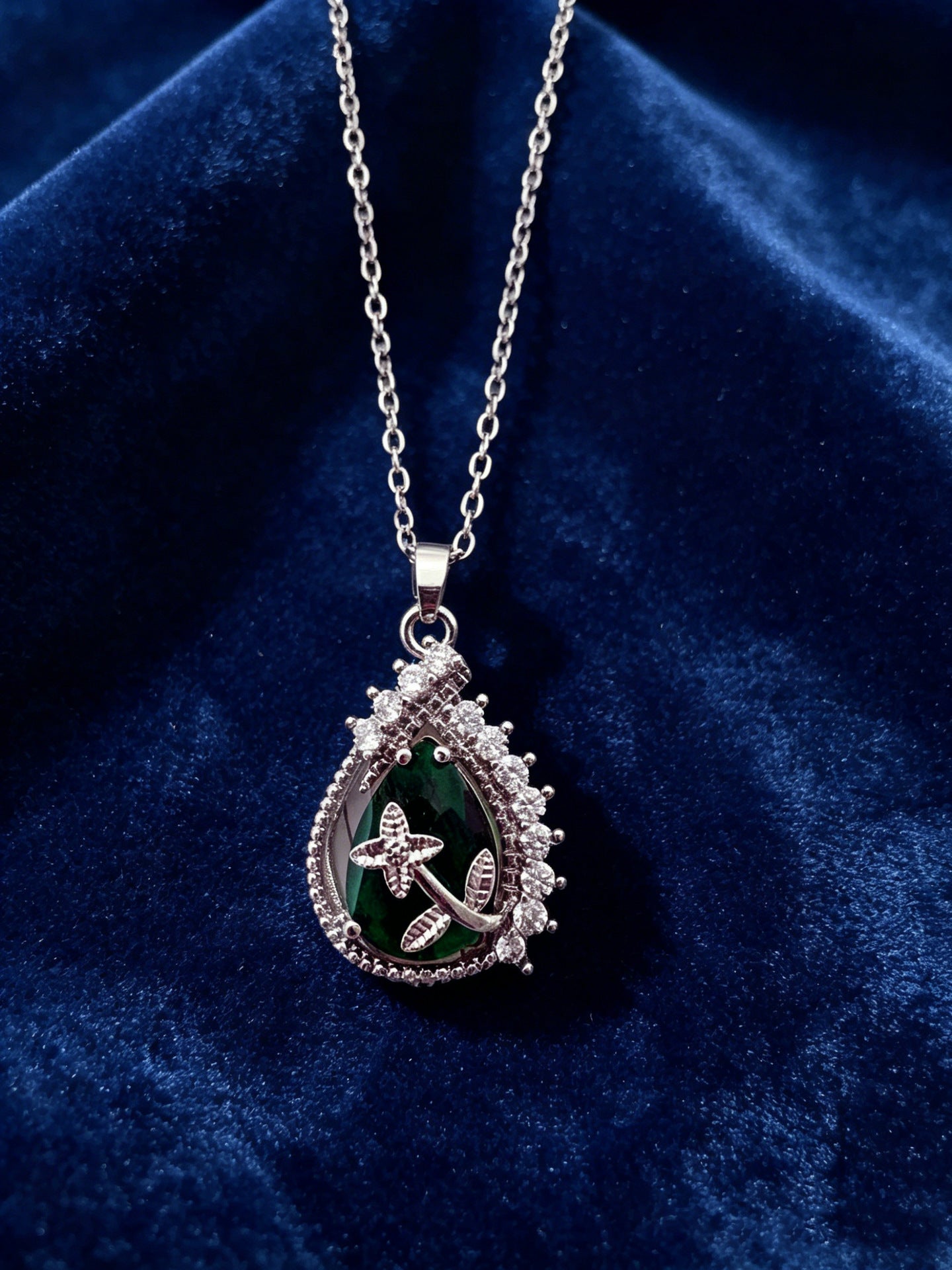 Women's Emerald Micro Inlaid Zircon Water Drop Titanium Steel Necklace