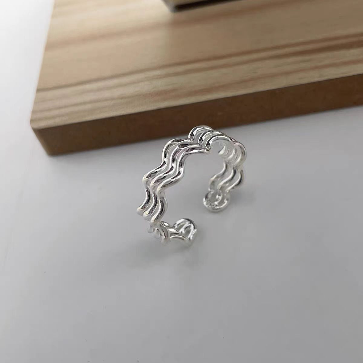 Type Geometric Wave Female Simple Fashion Rings