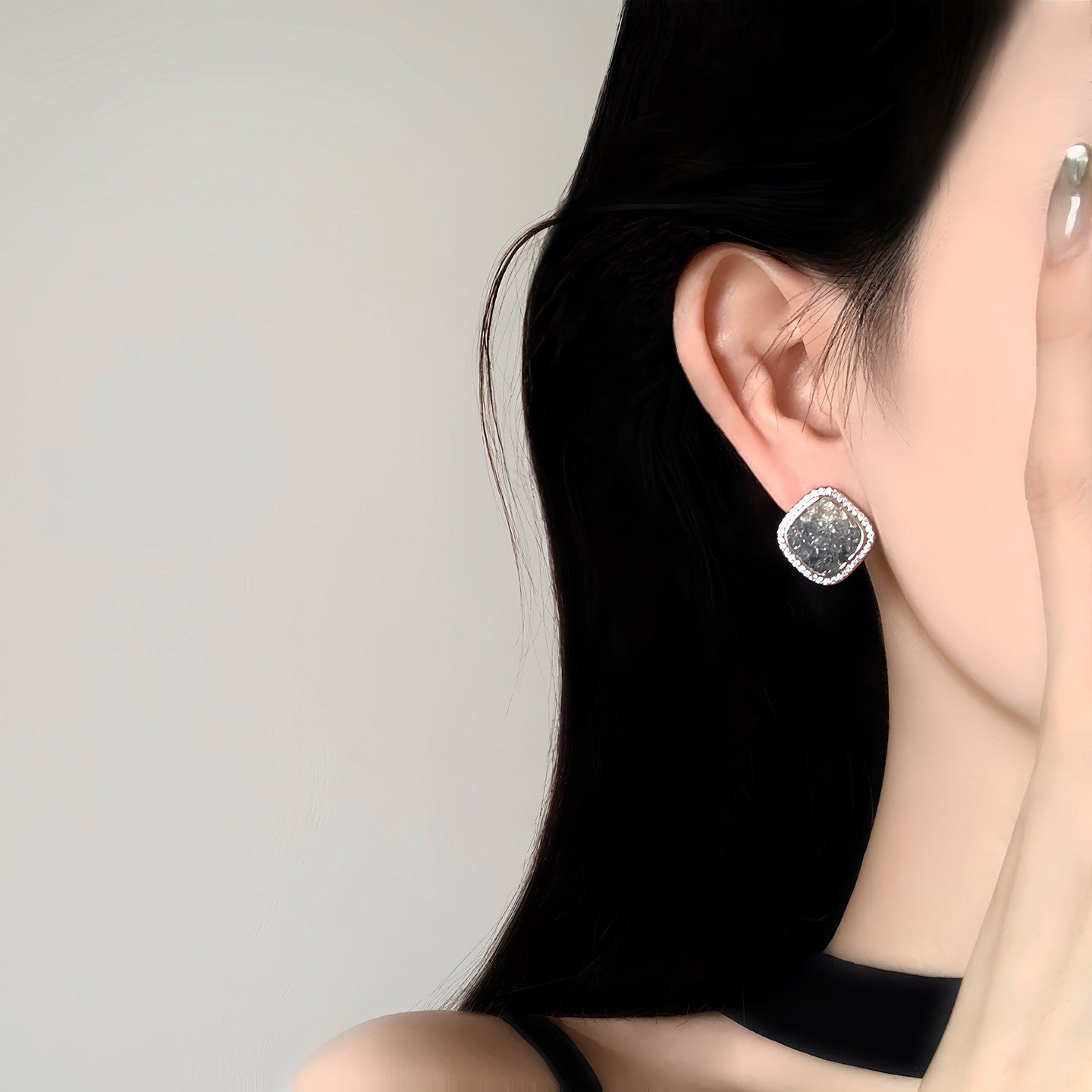 Women's Light Luxury Temperament Elegant Sier Pin Stud Earrings