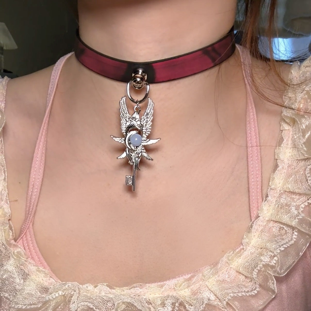 Women's Warm Color Changing Leather Hot Senior Clavicle Collar