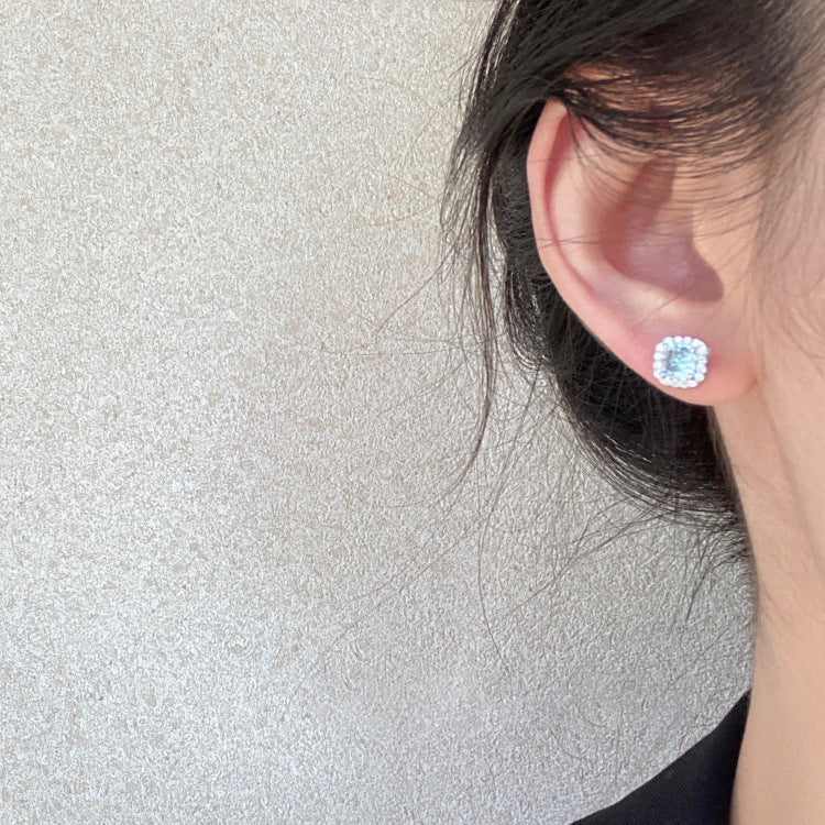 Women's Sterling Sier Needle Topaz Blue Zircon Earrings
