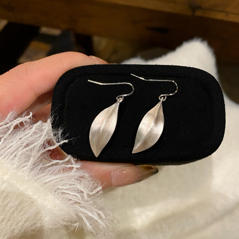 Women's One Leaf Flat Boat French Sier For Personality Fashion Ear Earrings