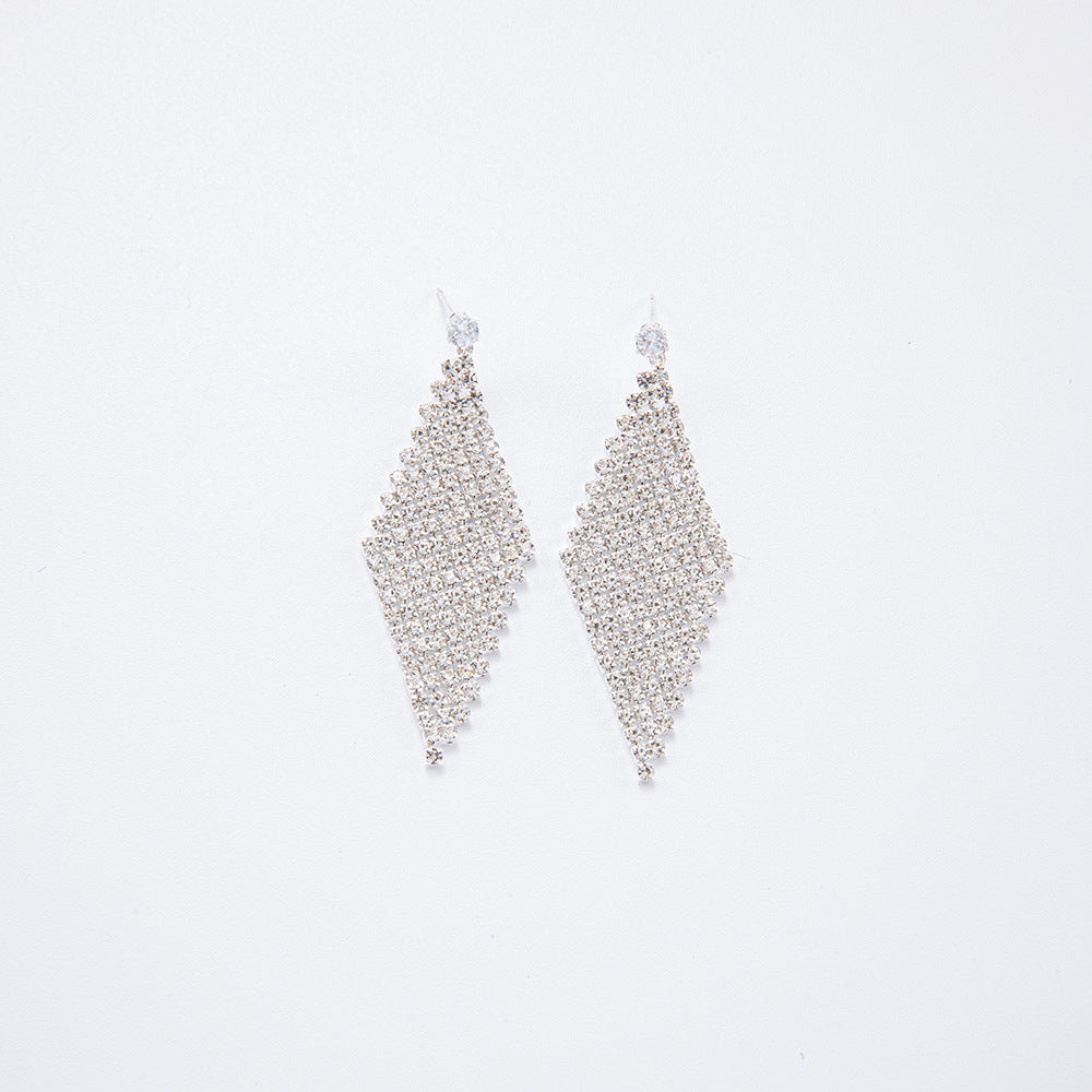 Women's Eye-catching Luxury High-grade Long Elegant Personality Diamond Auricular Needle Rings