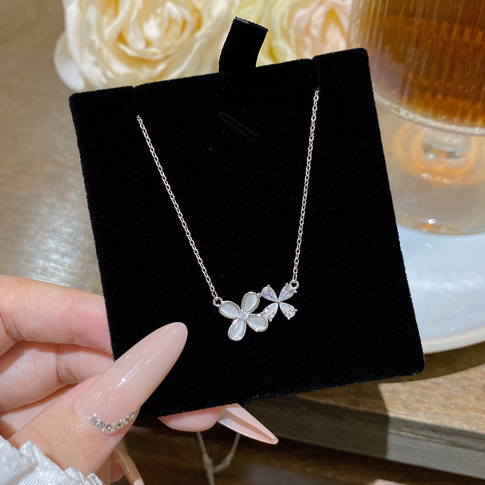 Women's Wild Butterfly Pearl Light Luxury Sweet Necklace