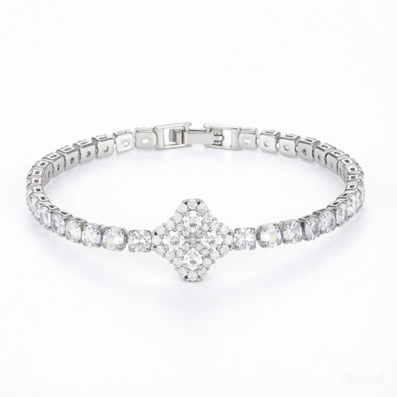 Zircon Clover Female Sweet High Sense Bracelet