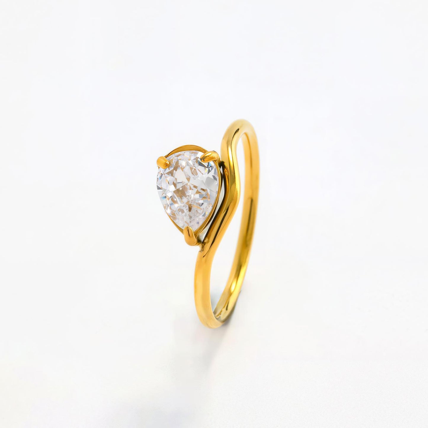 Women's Personalized Water Drop Single Rhinestone Fashion Temperament Titanium Ring