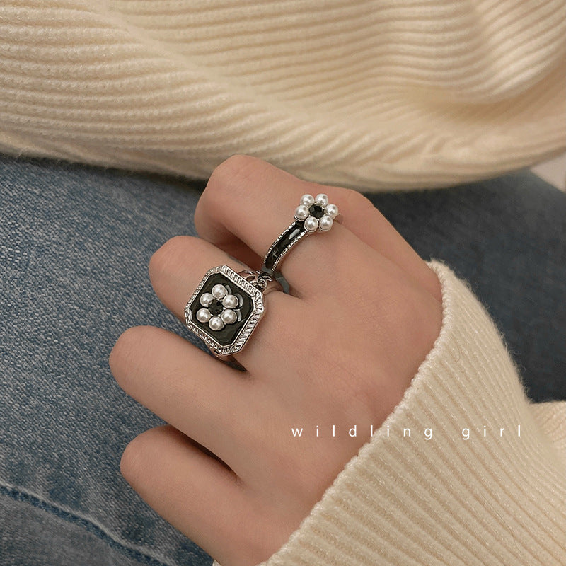 Flower Female Retro Personality Wide Face Geometric Open Hip Hop Rings