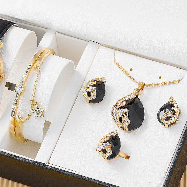 Charming Creative Series Malachite Exquisite Diamond Jewelry Set