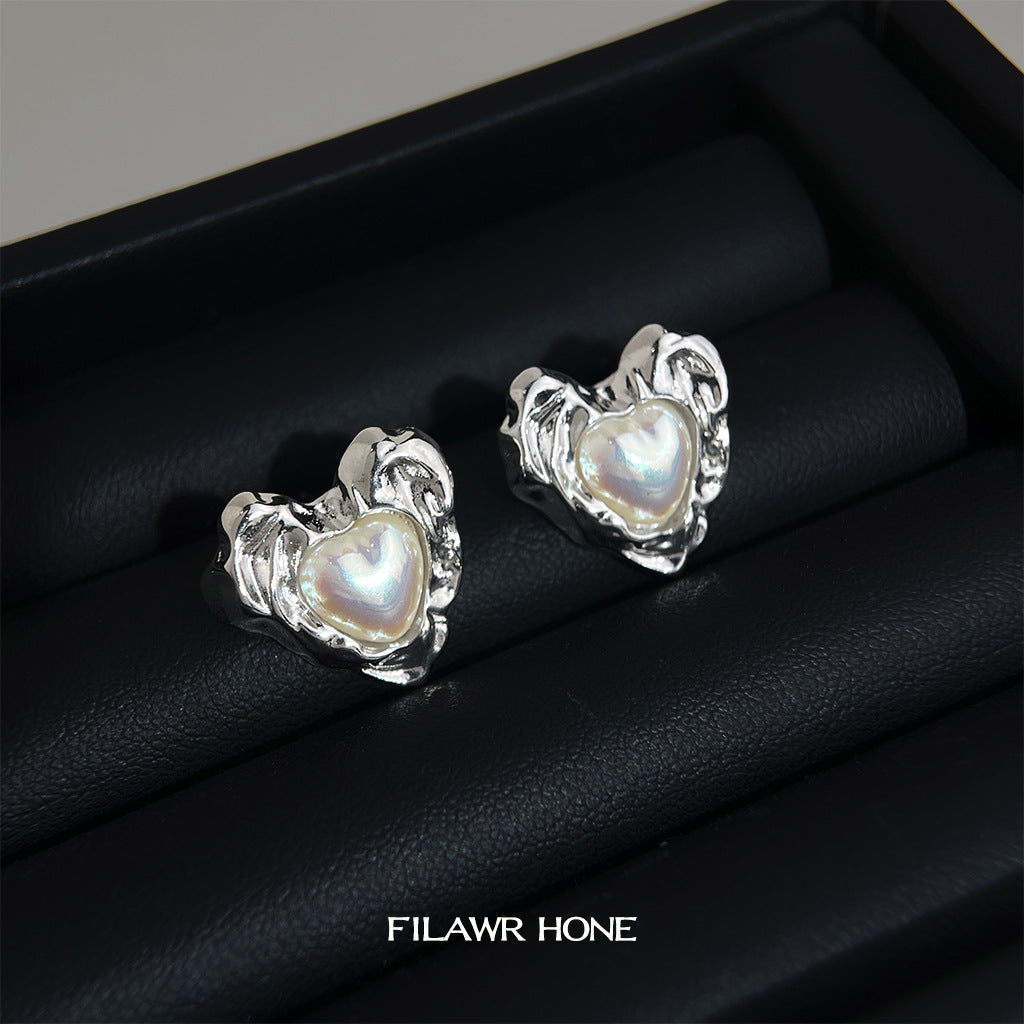 Light Heart Pearl Personality Sweet Cool Style Simple Fashion Liquid Stud Earrings