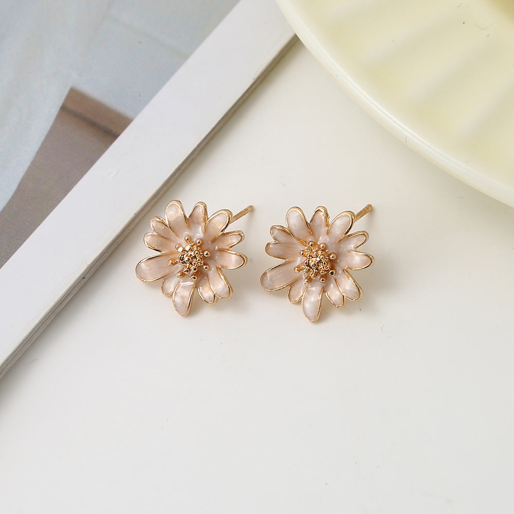 Fashion Light Luxury Personality Trendy Simple Stud Earrings
