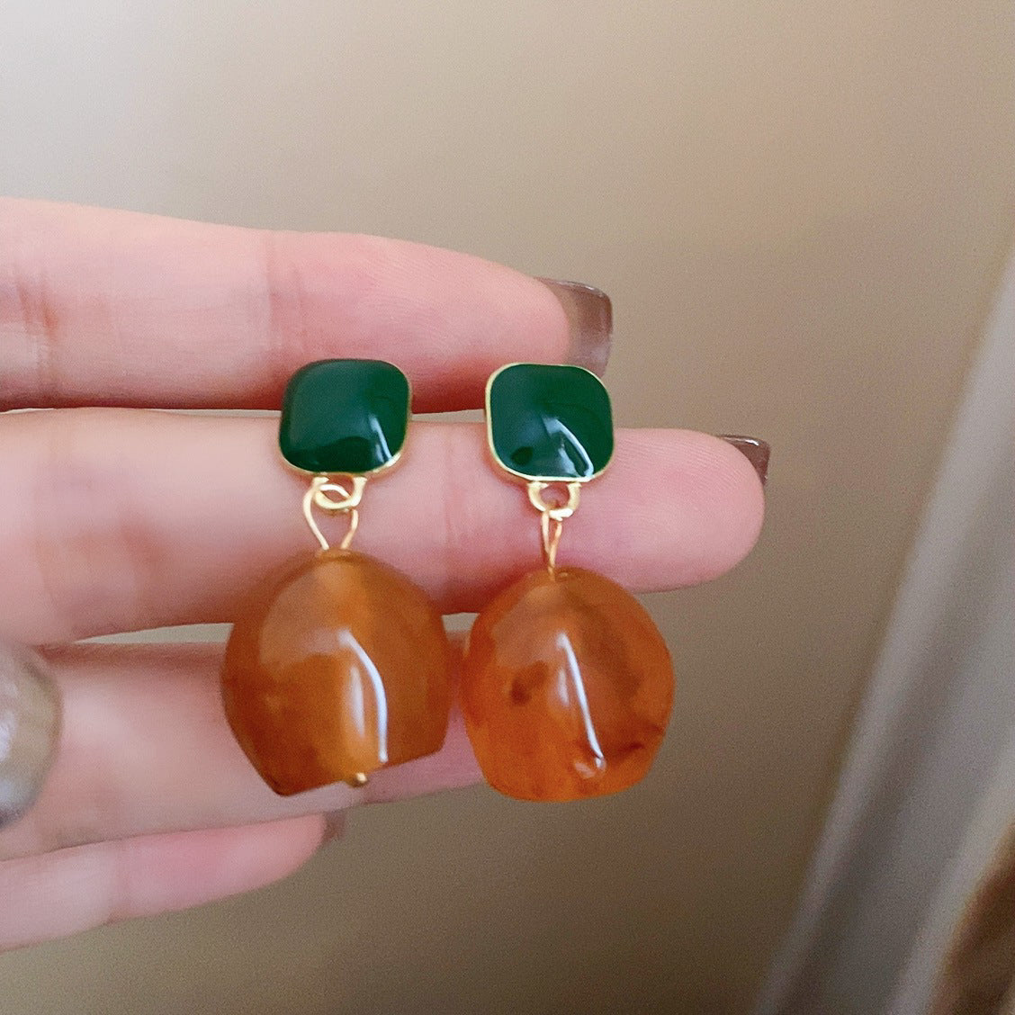 Women's Needle Geometric Irregular Resin Fashionable Retro Earrings