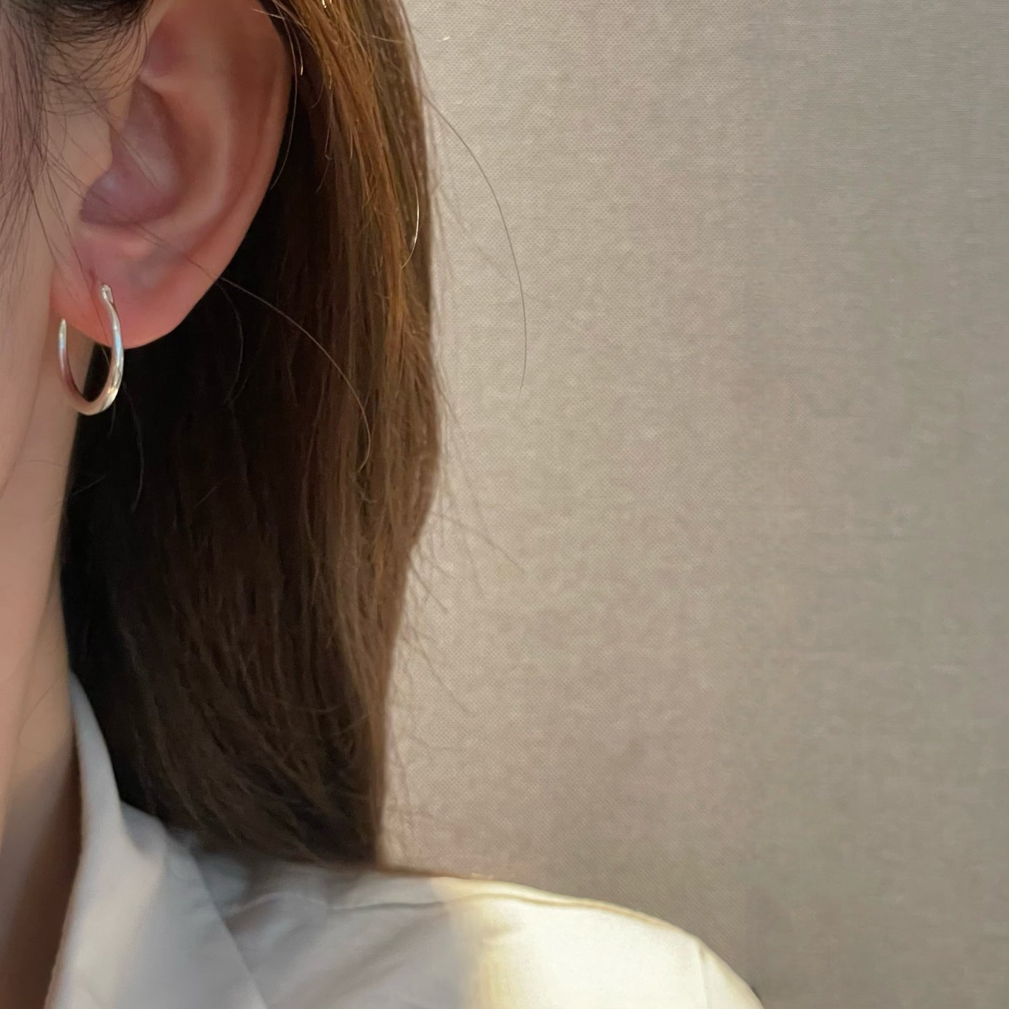 Niche Design Simple Glossy Round Ear Clip Rings