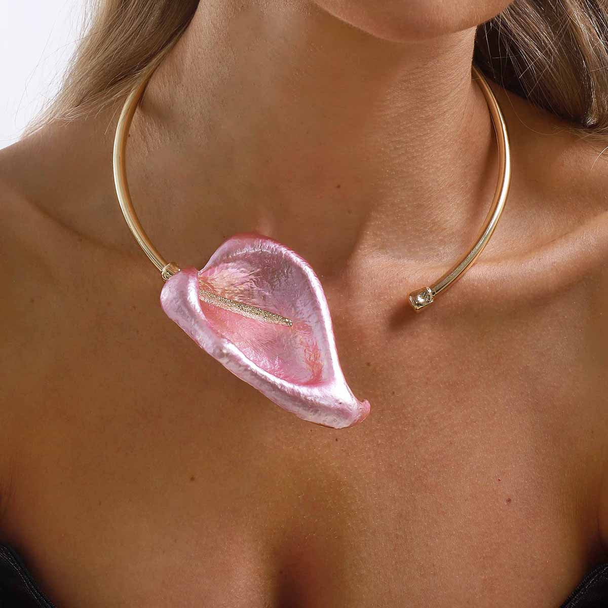 Women's Poplar Leaves Three-dimensional Metal Style Mild Luxury Retro Niche High-grade Necklaces