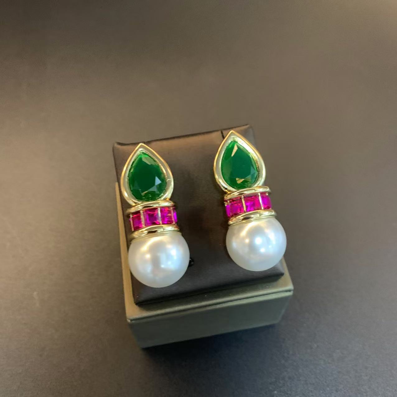 Fashion Temperament Ear Collection Artistic Retro Jewelry Set