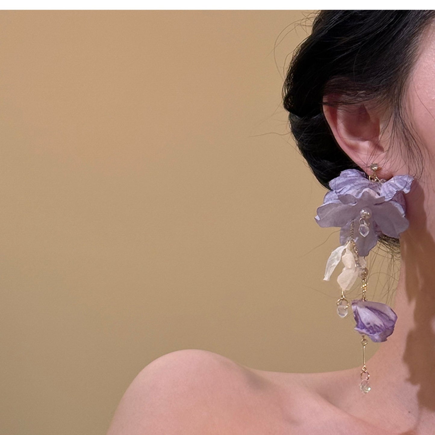 Women's Super Fairy Gentle Mesh Tassel Petal Exaggerated Stud Earrings