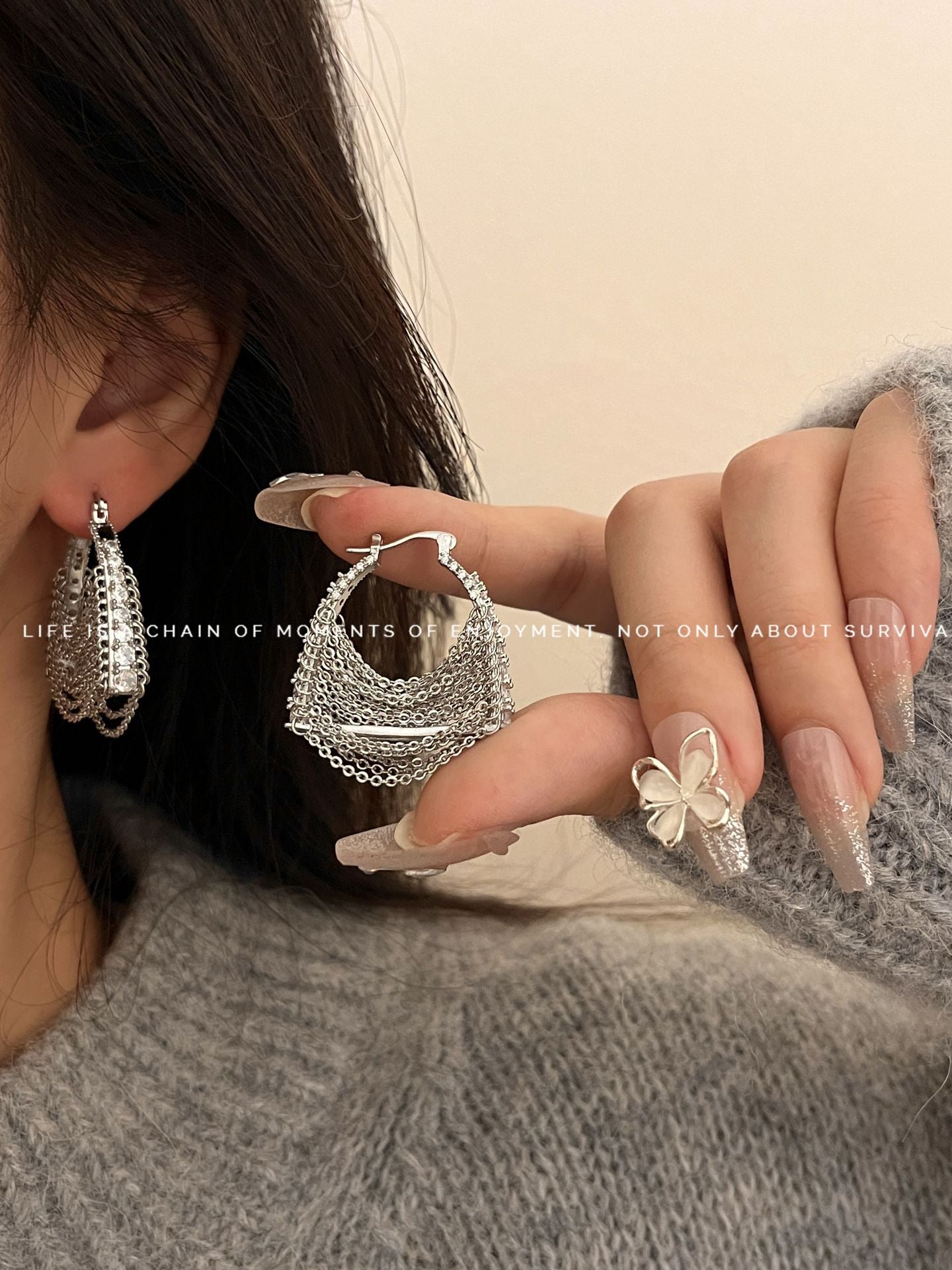 Retro High-grade Classic Style Copper Plated Gold Bag Chain Tassel Earrings