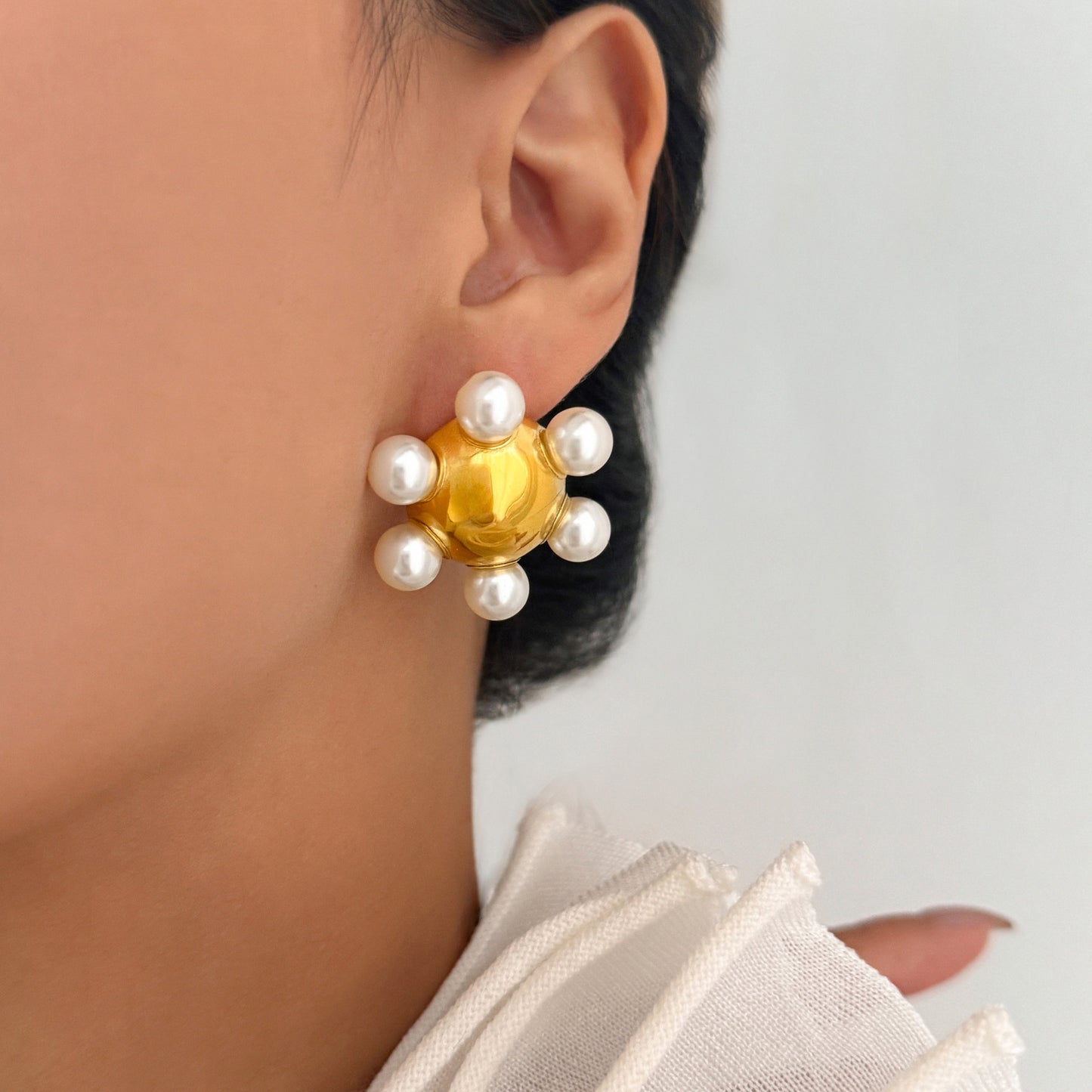 Stainless Steel Gold-plated Niche High-grade Ball Unique Personality Affordable Luxury Rings