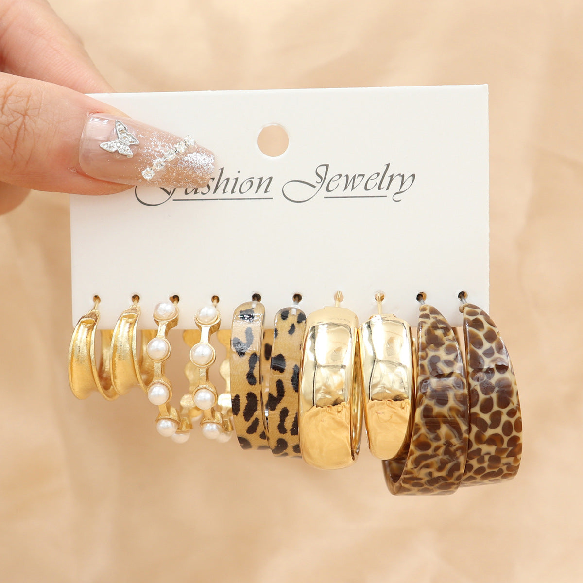 Women's Fresh Summer Versatile Acrylic Round Pairs Plastic Earrings