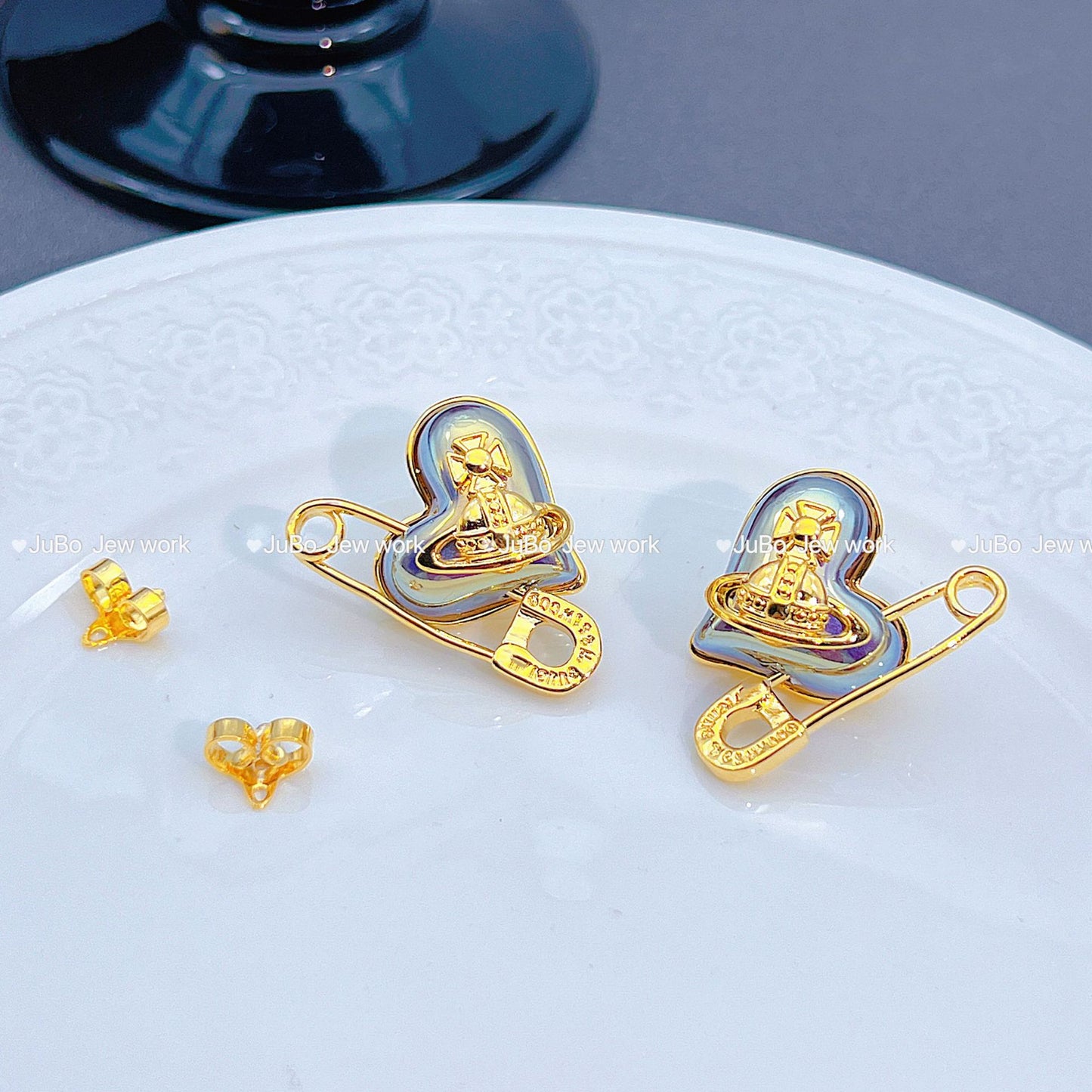 Three-dimensional Saturn Female Sweet Temperament Peach Love Earrings