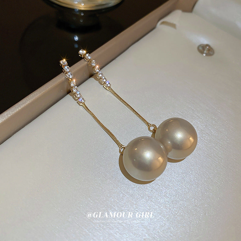French Flash Zircon Flower Pearl Light Luxury Earrings