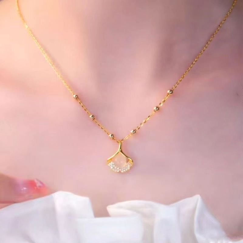 For Girlfriend Bunny Rabbit Three Lucky Birthday Clavicle Necklace