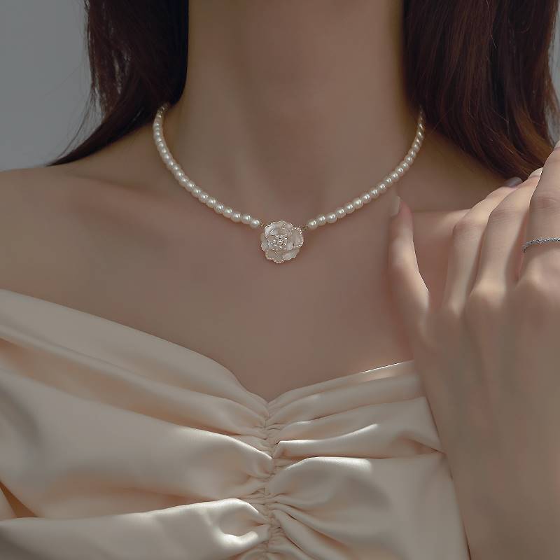 French Pearl Design Simple Camellia Clavicle Chain Necklaces