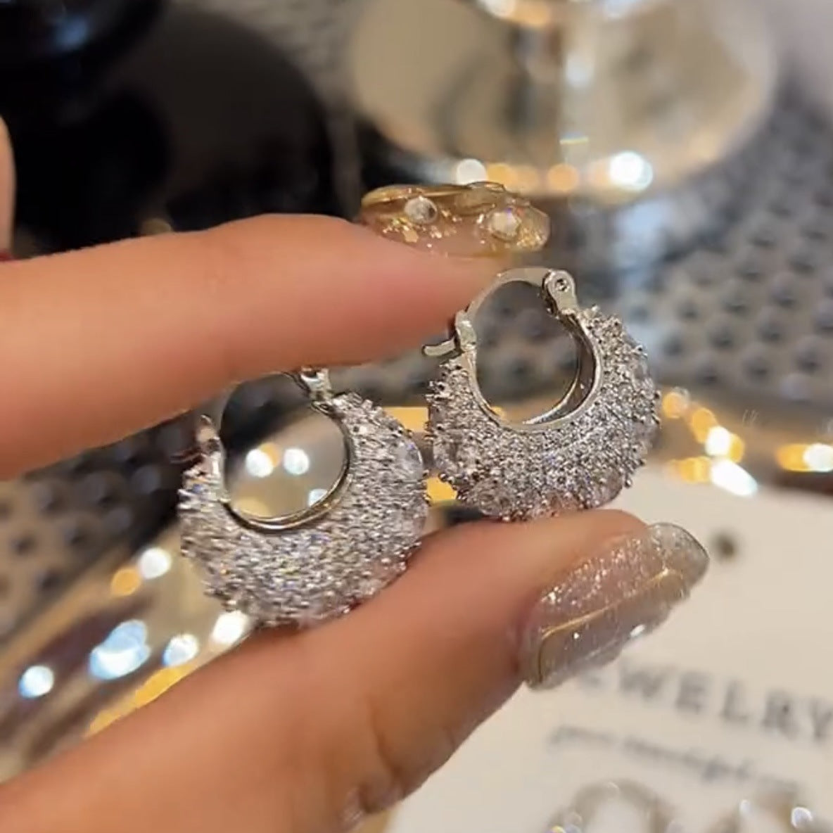 Light Luxury Bag Sparkling Full Rhinestone Design Elegant High Earrings