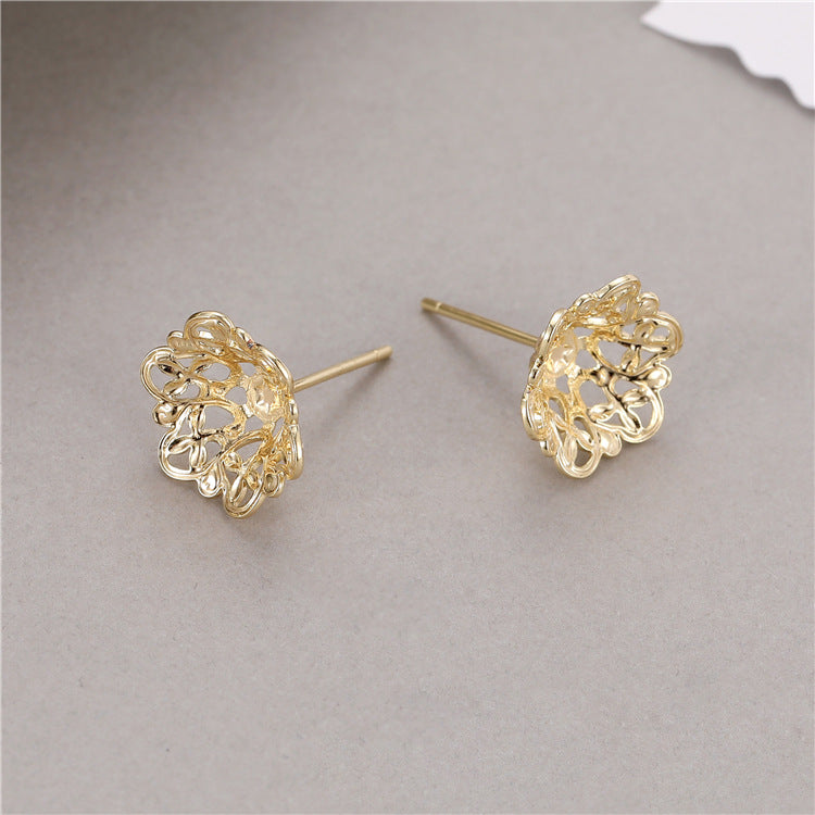 Women's Snowflake Pearl High Sense Graceful Simple Personalized Cold Style Stud Earrings