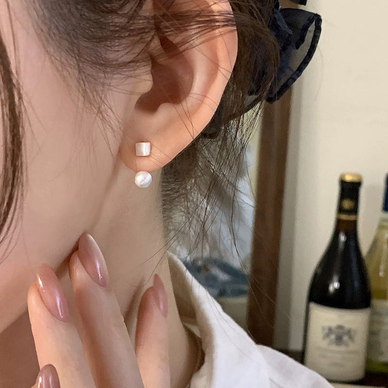 Simple Niche Geometric Cube Sugar Personality Fashion Commuter Light Luxury Stud Earrings