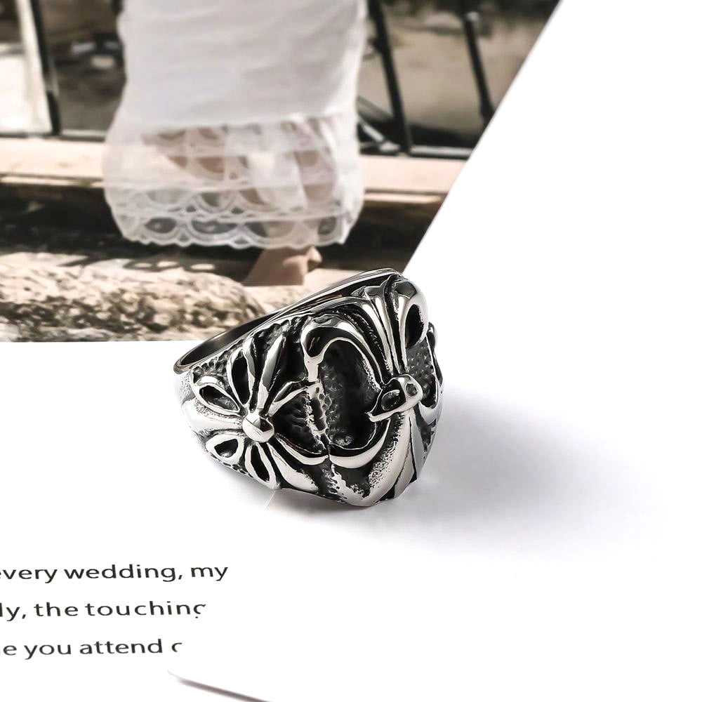 Men's Mysterious Pattern Titanium Steel Personality Retro Rice Character Design Fashion Rings