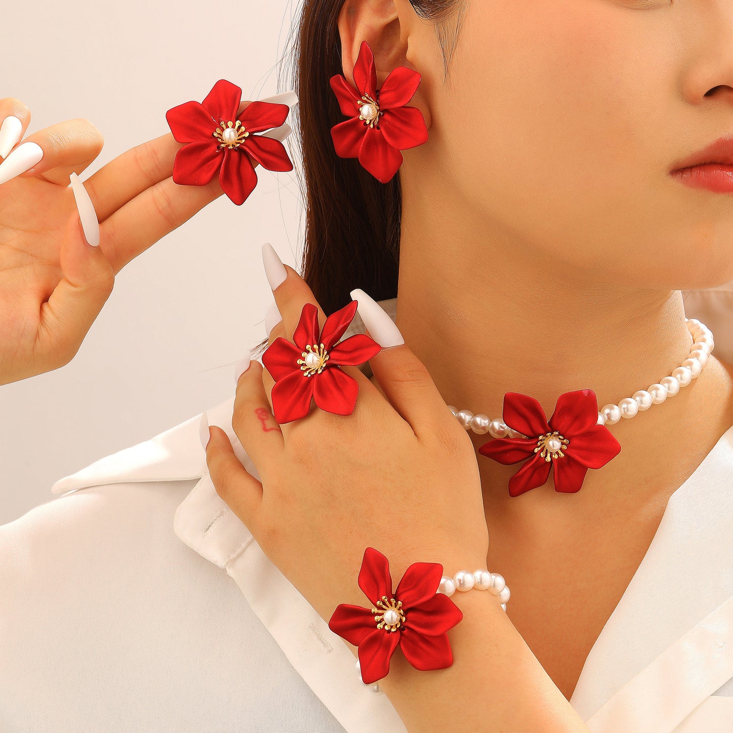 Fashionable Elegant High Sense Of Imitation Pearl Necklaces