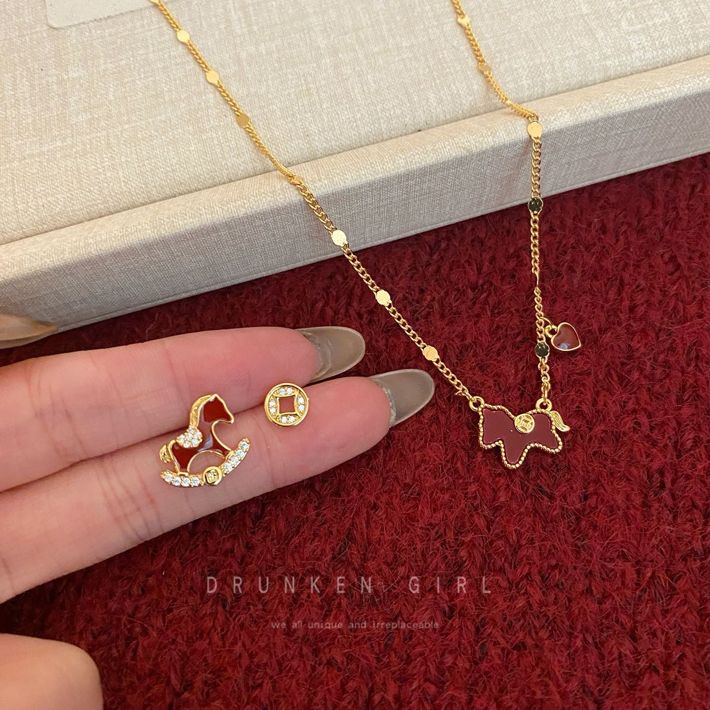 Women's Rich Zodiac Pony Light Luxury High-grade Red Heart Necklace