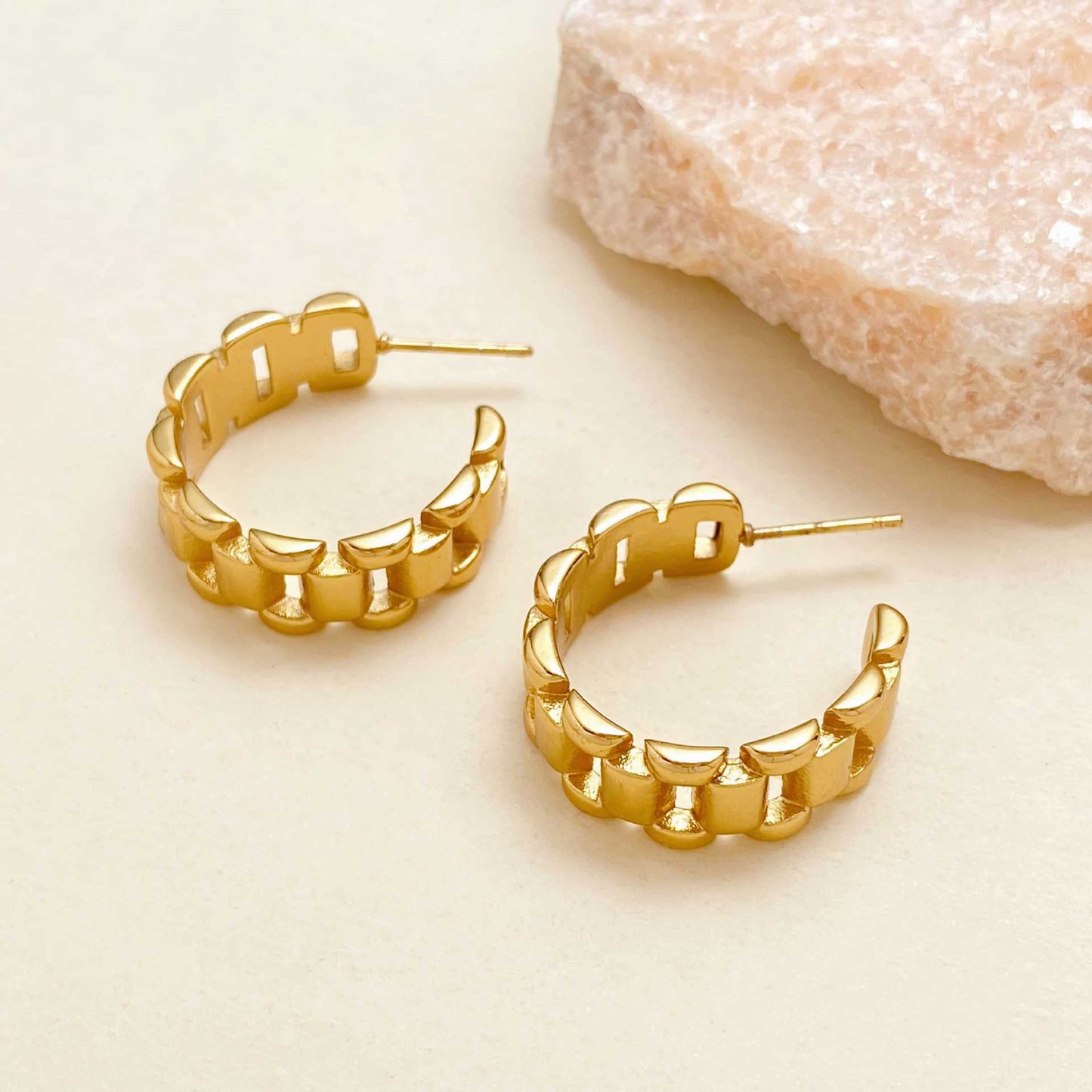 Affordable Luxury Fashion Exquisite Gold Geometric Niche Bag Earrings