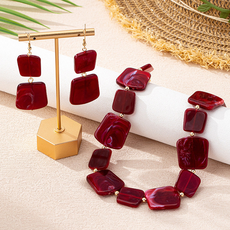 Women's Wine Red Square Acrylic Retro Exaggerated Necklaces