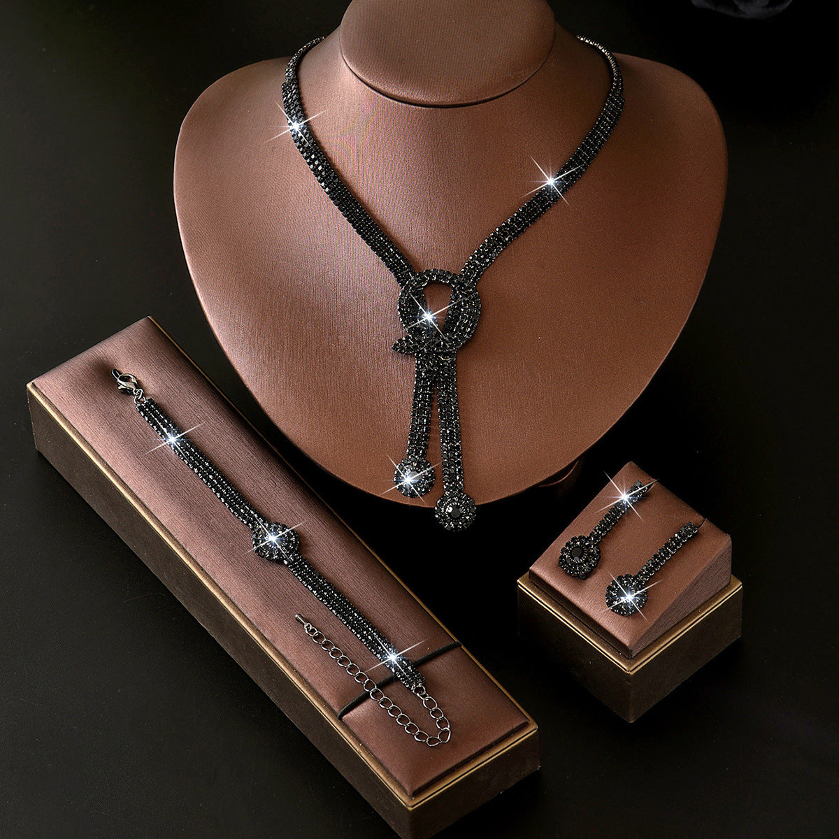 Loose Diamond Heart-shaped Three-piece Bridal Tassel Peach Pendants