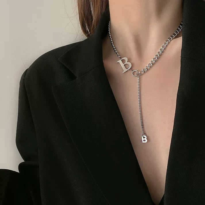 Women's Double Letter Design Sense Light Luxury Minority Clavicle Chain Sweater Necklace