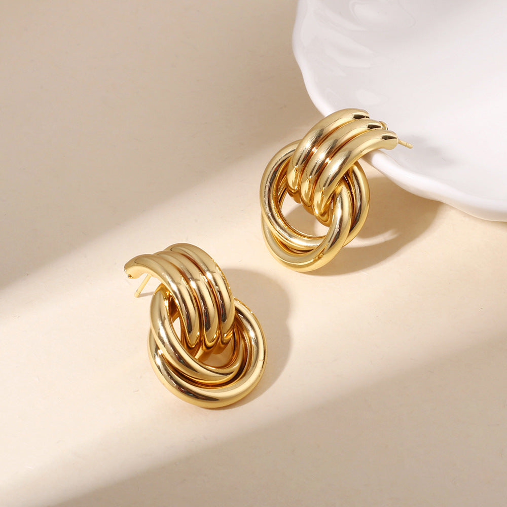 Metal Beautiful Circle Female Cold Wind Tassel Earrings