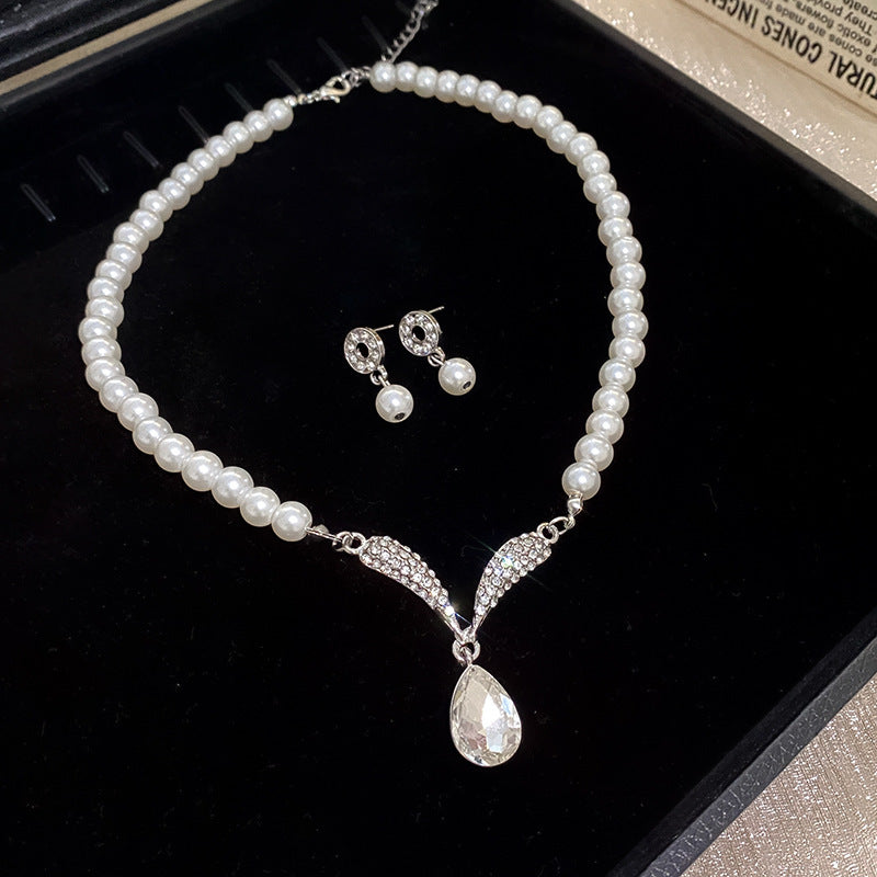 Diamond Geometric Suite Light Luxury Clavicle Jewelry Set