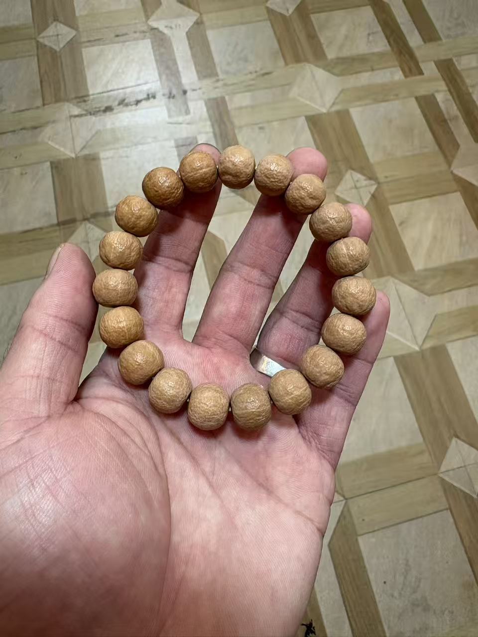 Women's & Men's Natural Primary Color Crafts Peach Pit Single Circle Hand Bracelet