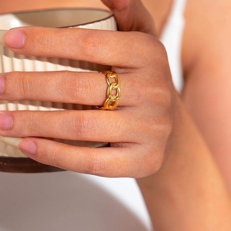 Women's Line Hollow Heart Snake-shaped Design Gold Rings