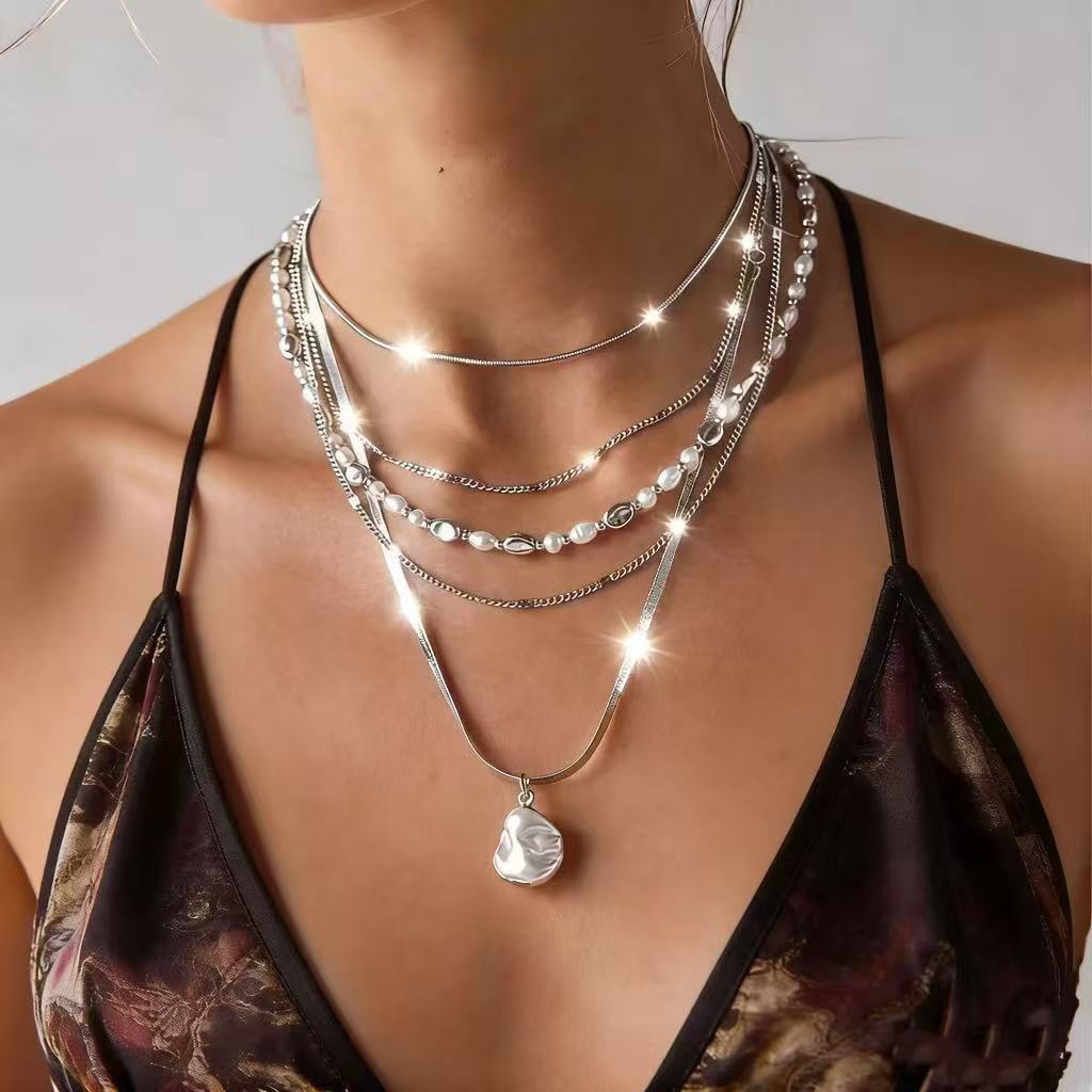 Punk Rock Style Simple Exquisite Sweet Necklace