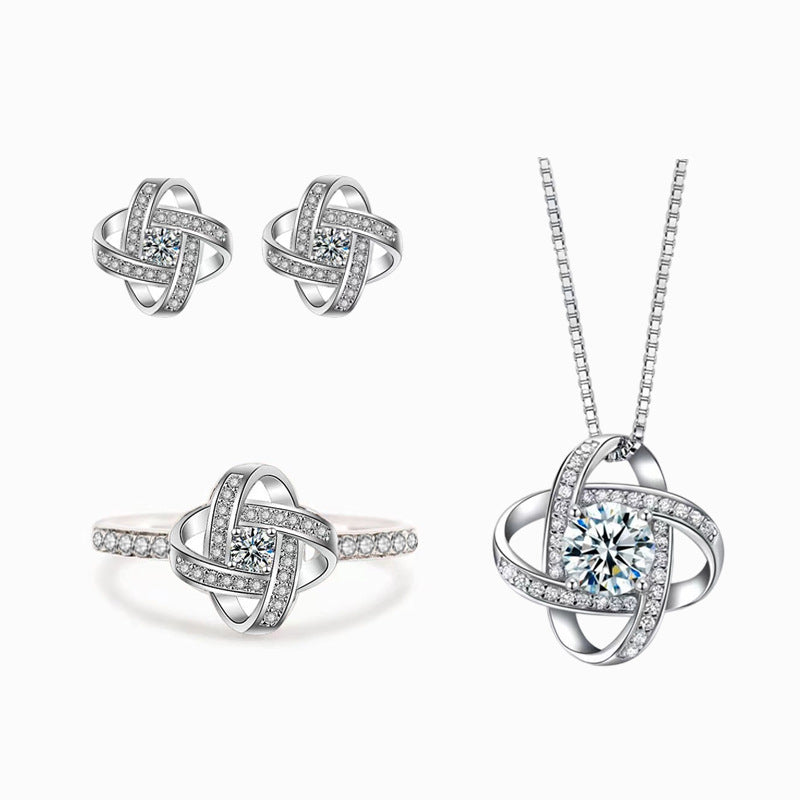 Clover Female Clavicle Chain Fashion Zircon Pendants