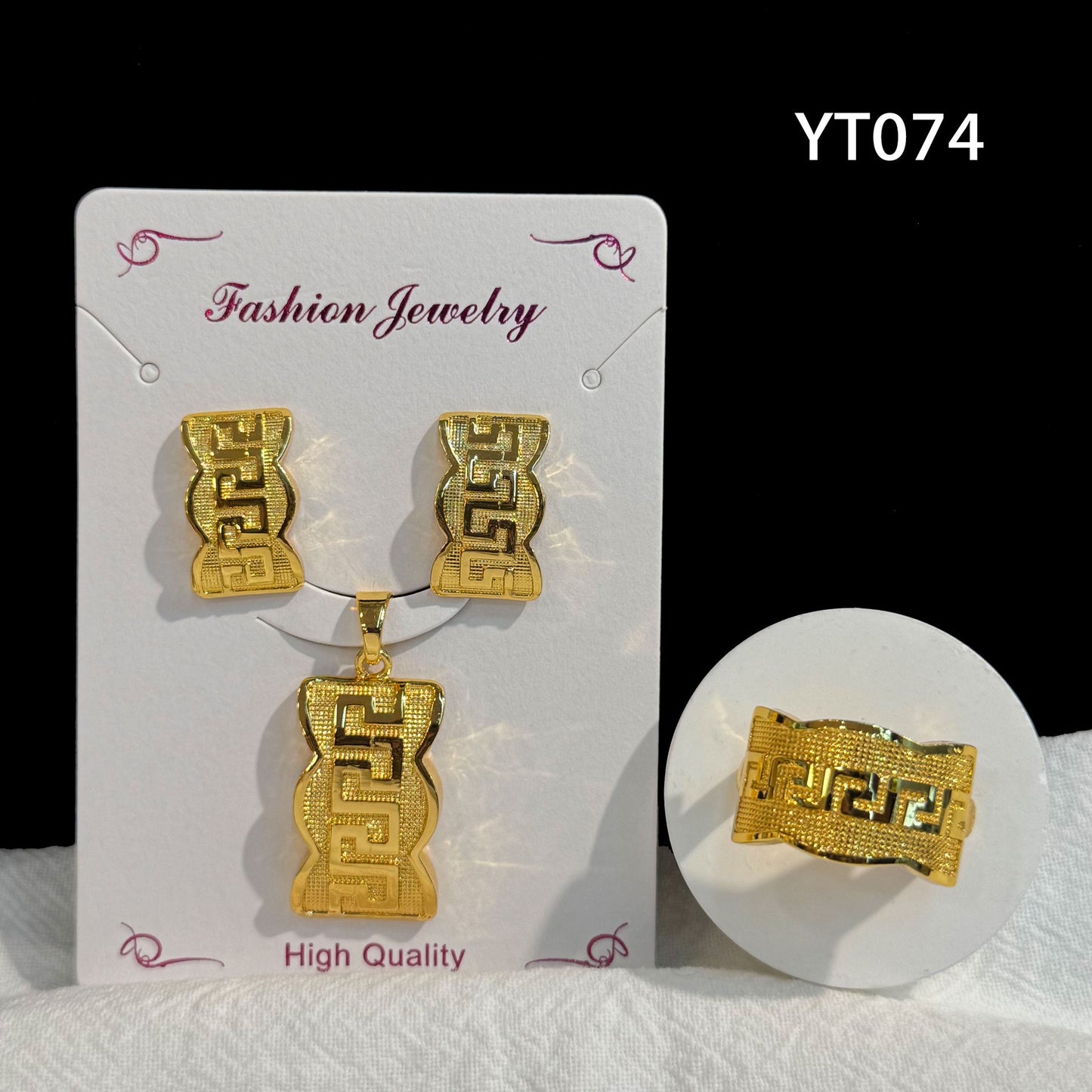Gilding Hollow Pattern Niche Design Disc Pendants