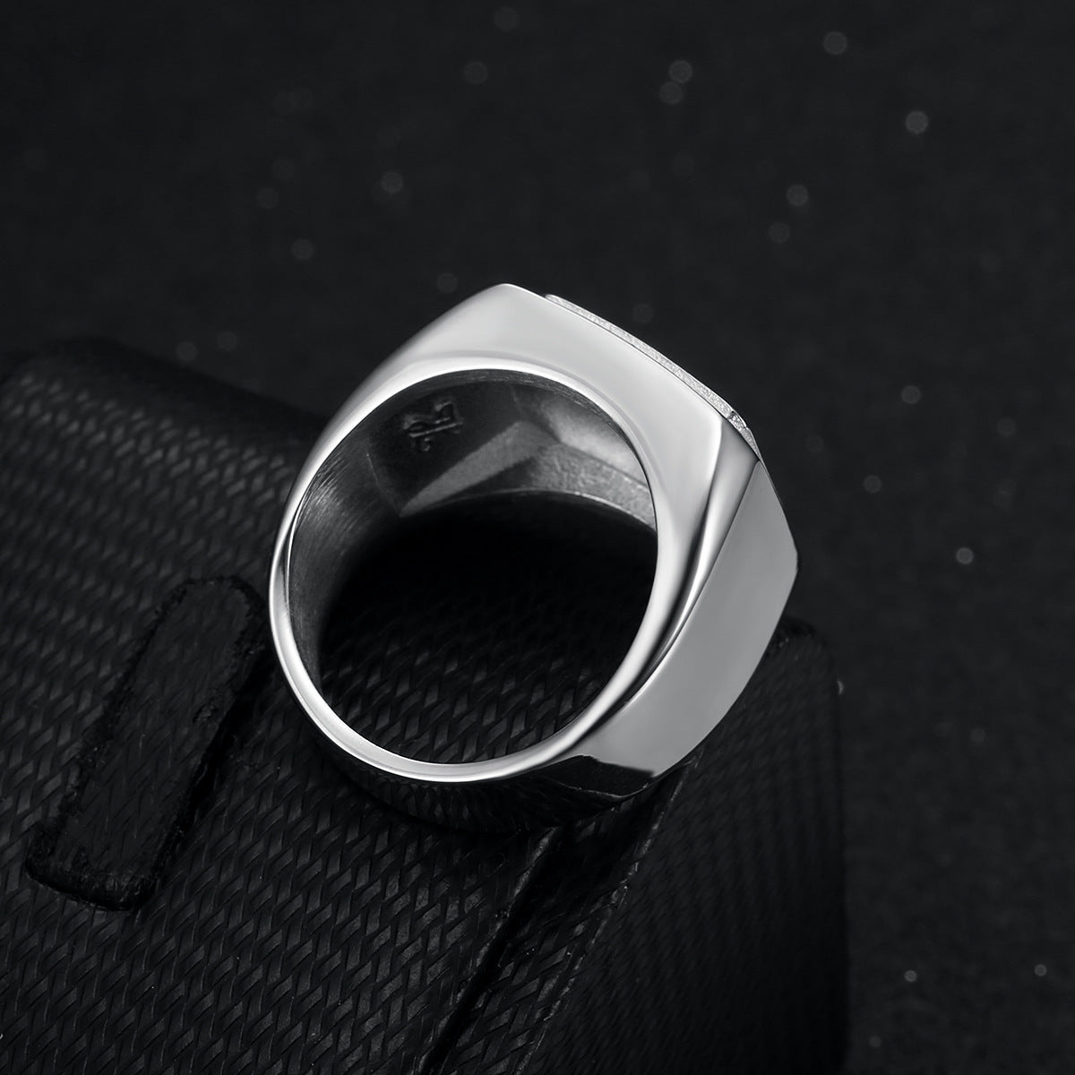 Fashion Personality Domineering Personalized Titanium Steel Electroplated Diamond Ring