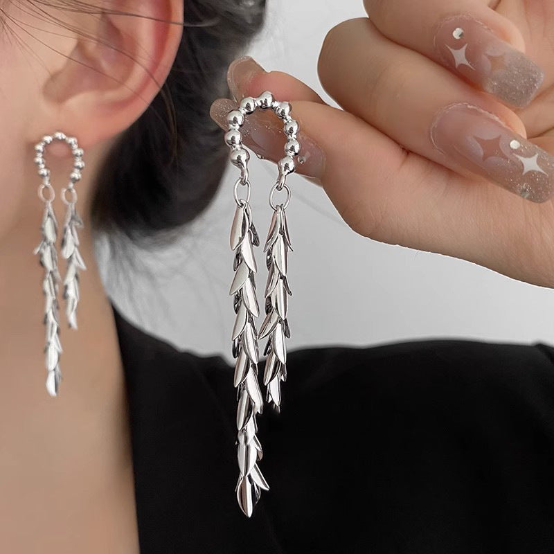 Luxury Fashion Versatile Elegant High-grade Sweet Cool Personality Earrings