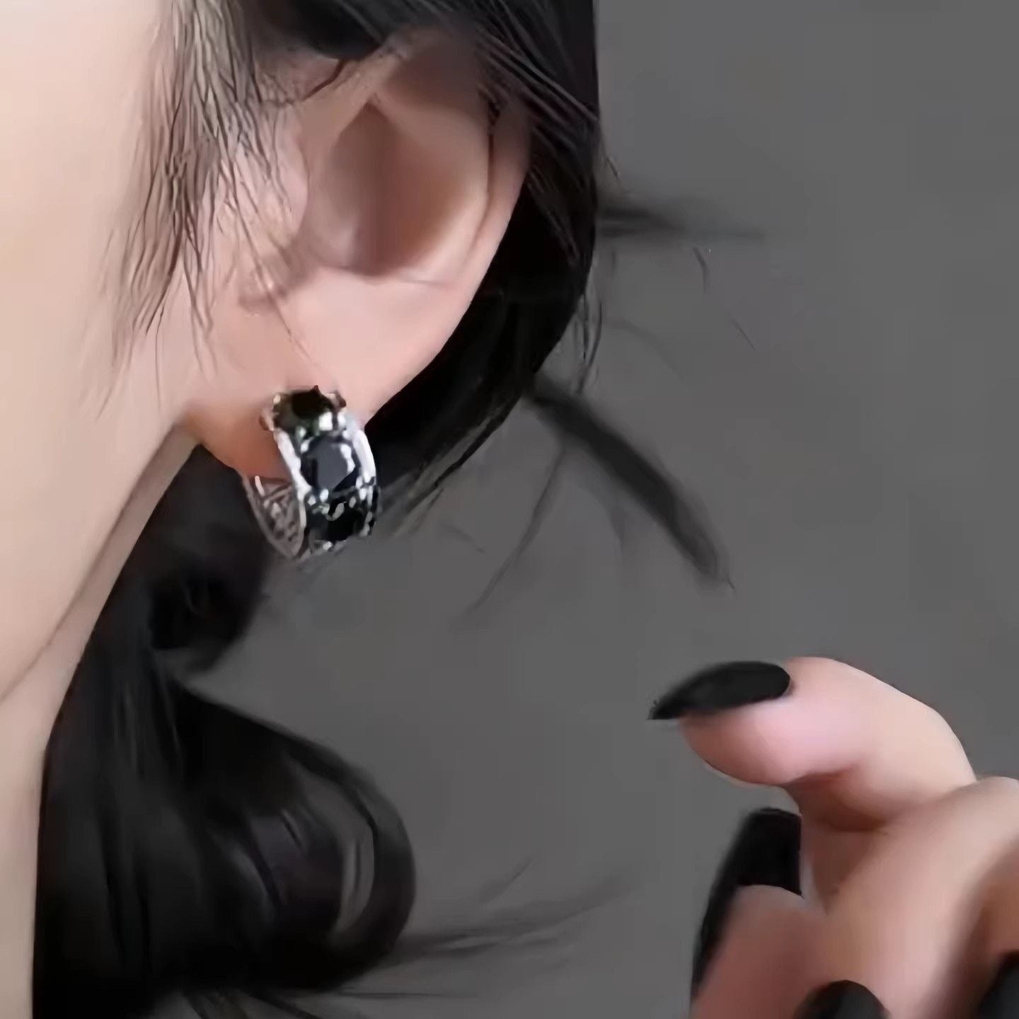 Luxury Black White Double-sided Zircon Circle Ear Clip Trendy Female Earrings