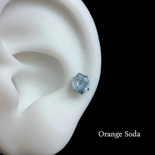 Inner Spiral Titanium Alloy Horus Eye Zircon Ear Bone Pin Stud Earrings